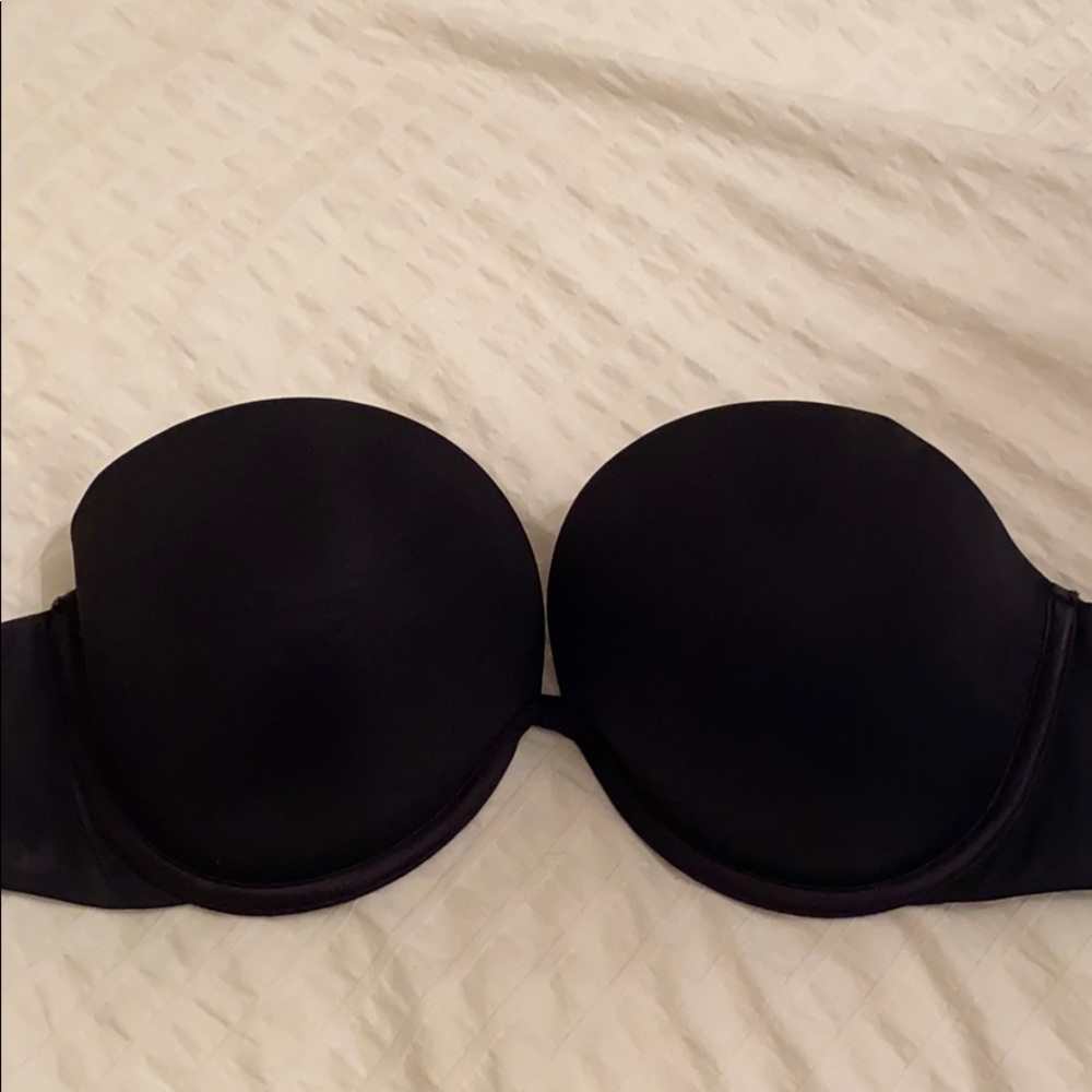 Black strapless bra from LaSenza 34dd